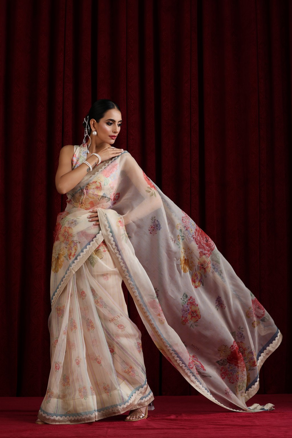 Mohtarma'S Rose Garden Saree Set