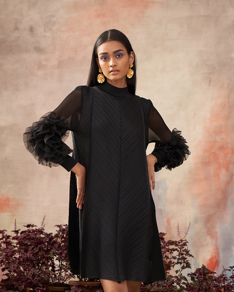Flower Sleeves Pleat Dress