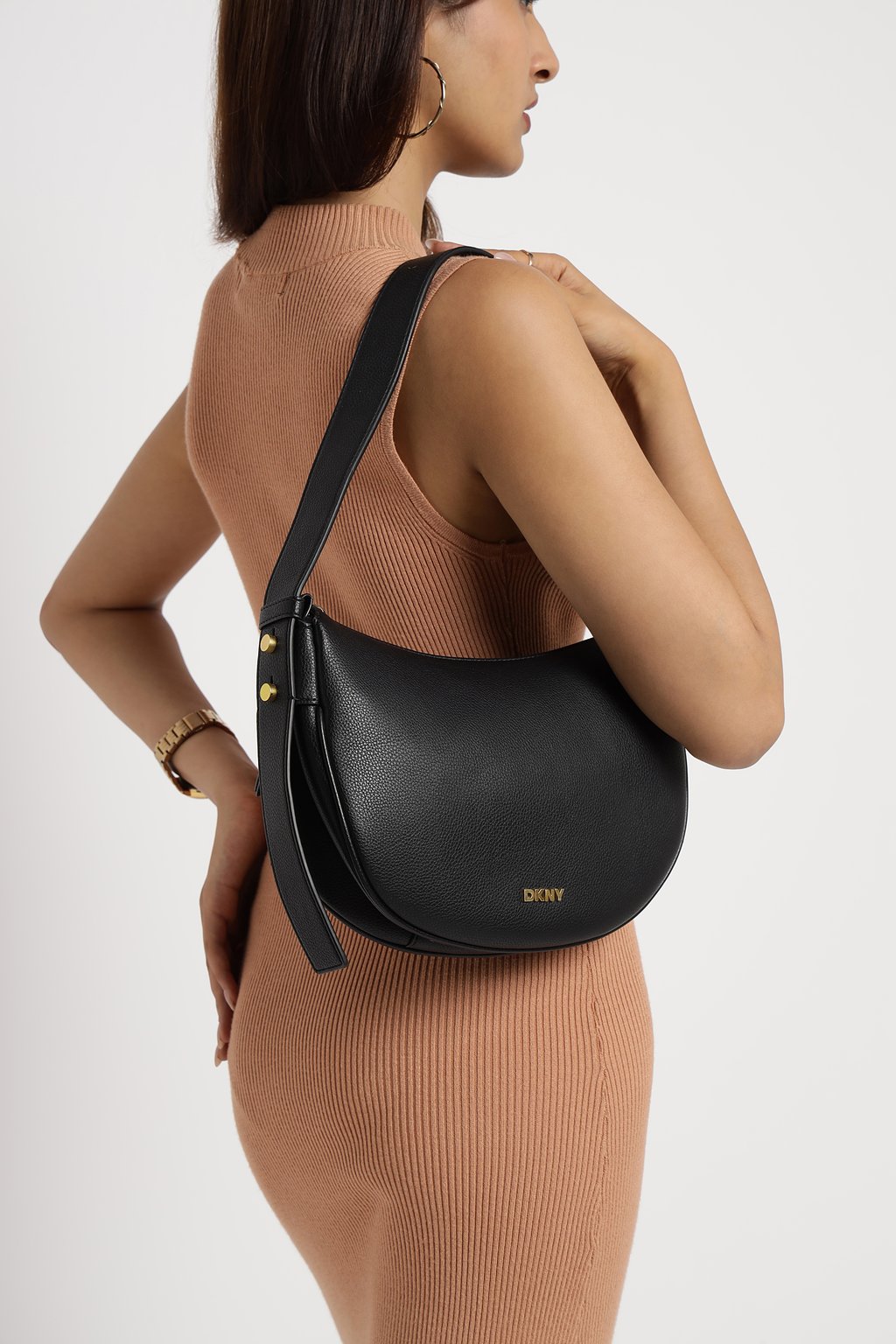 Scarlett Classic Logo Shoulder Bag