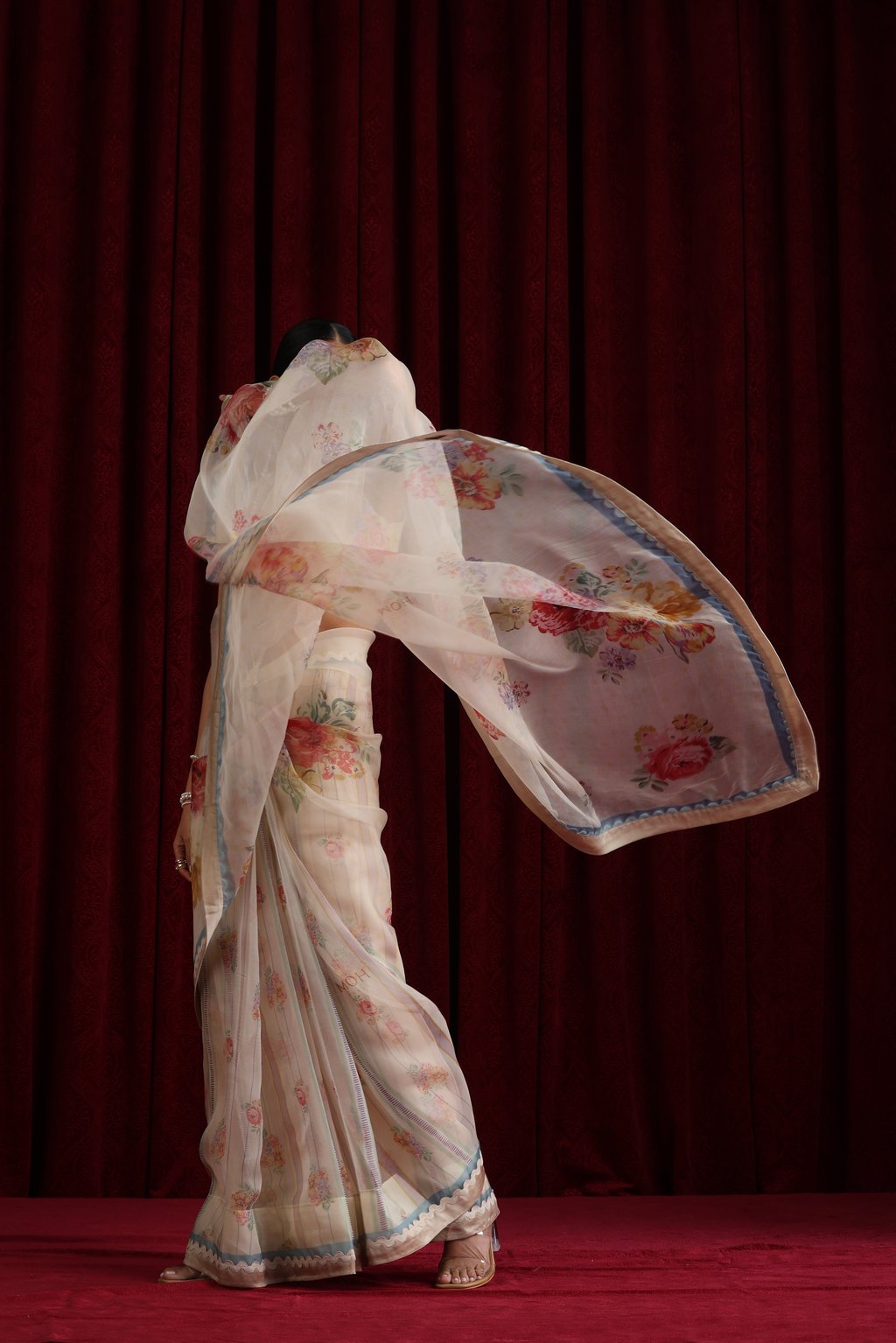 Mohtarma'S Rose Garden Saree Set