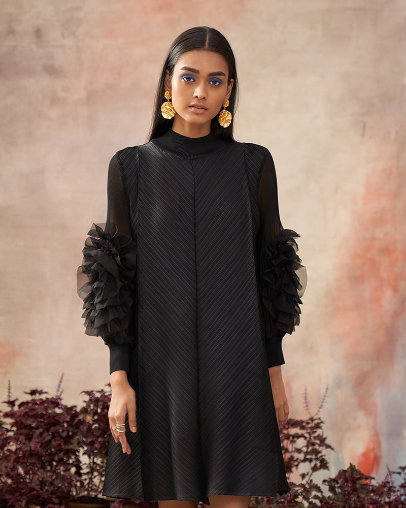 Flower Sleeves Pleat Dress