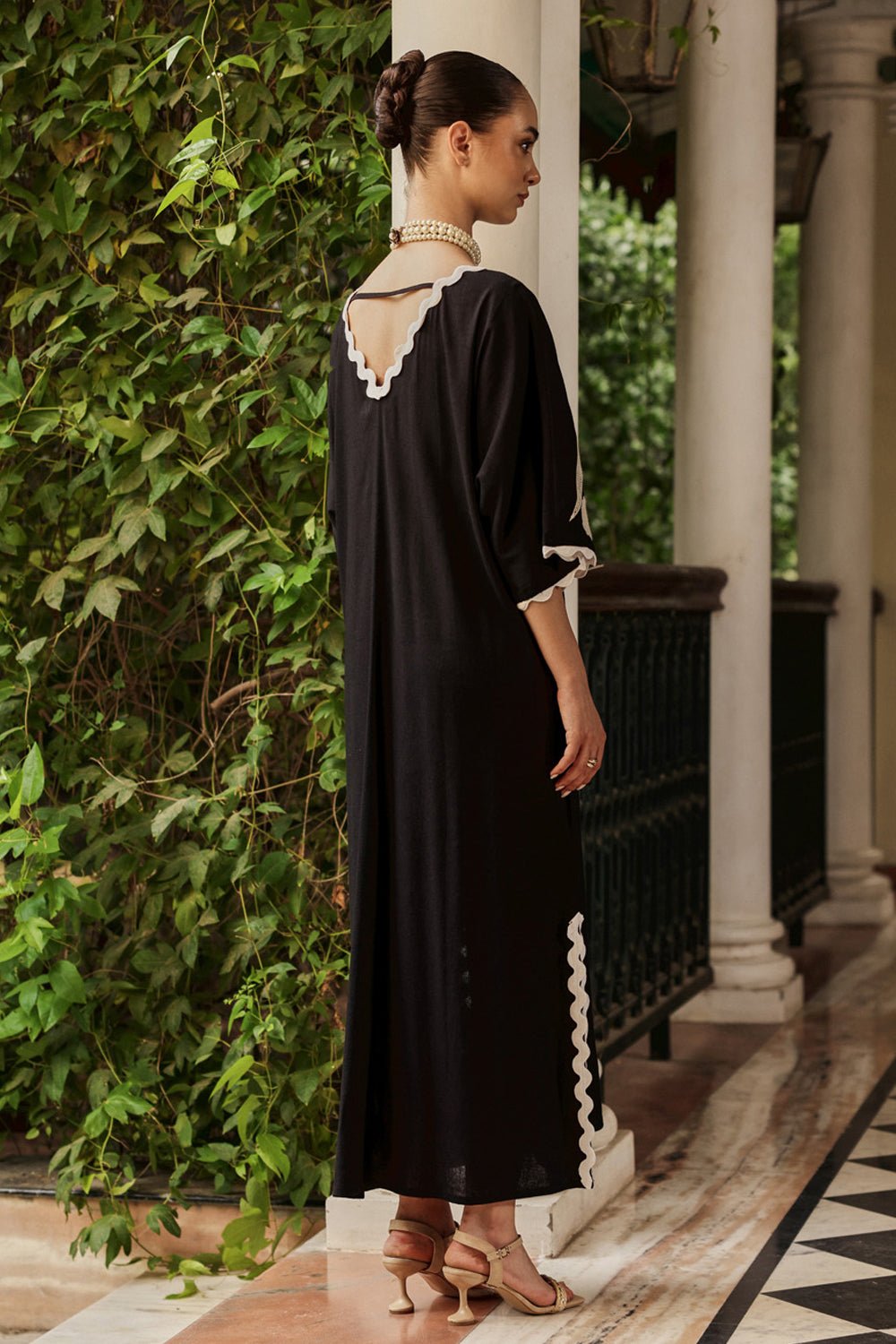 Honeycomb Embroidered Kaftan
