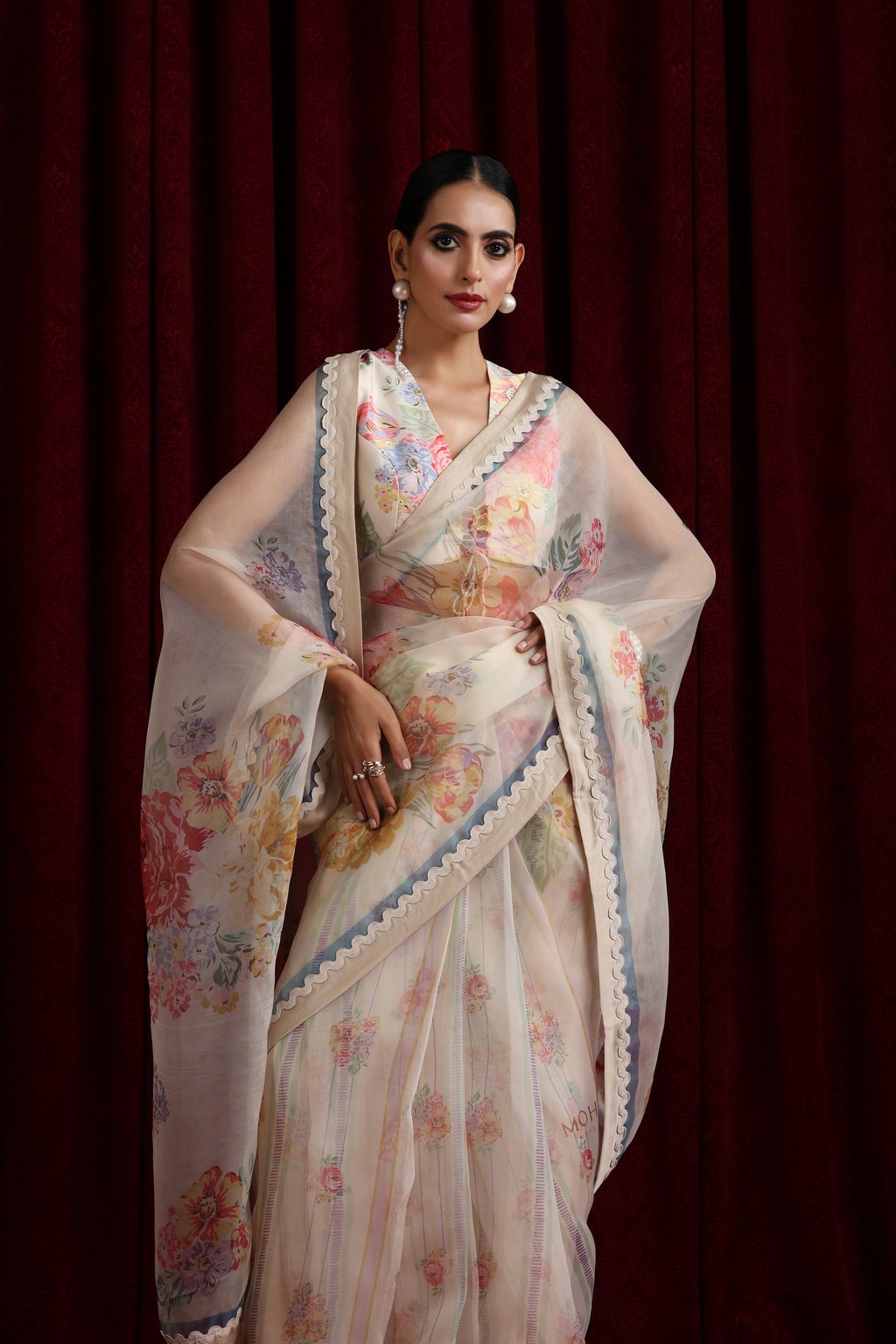 Mohtarma'S Rose Garden Saree Set