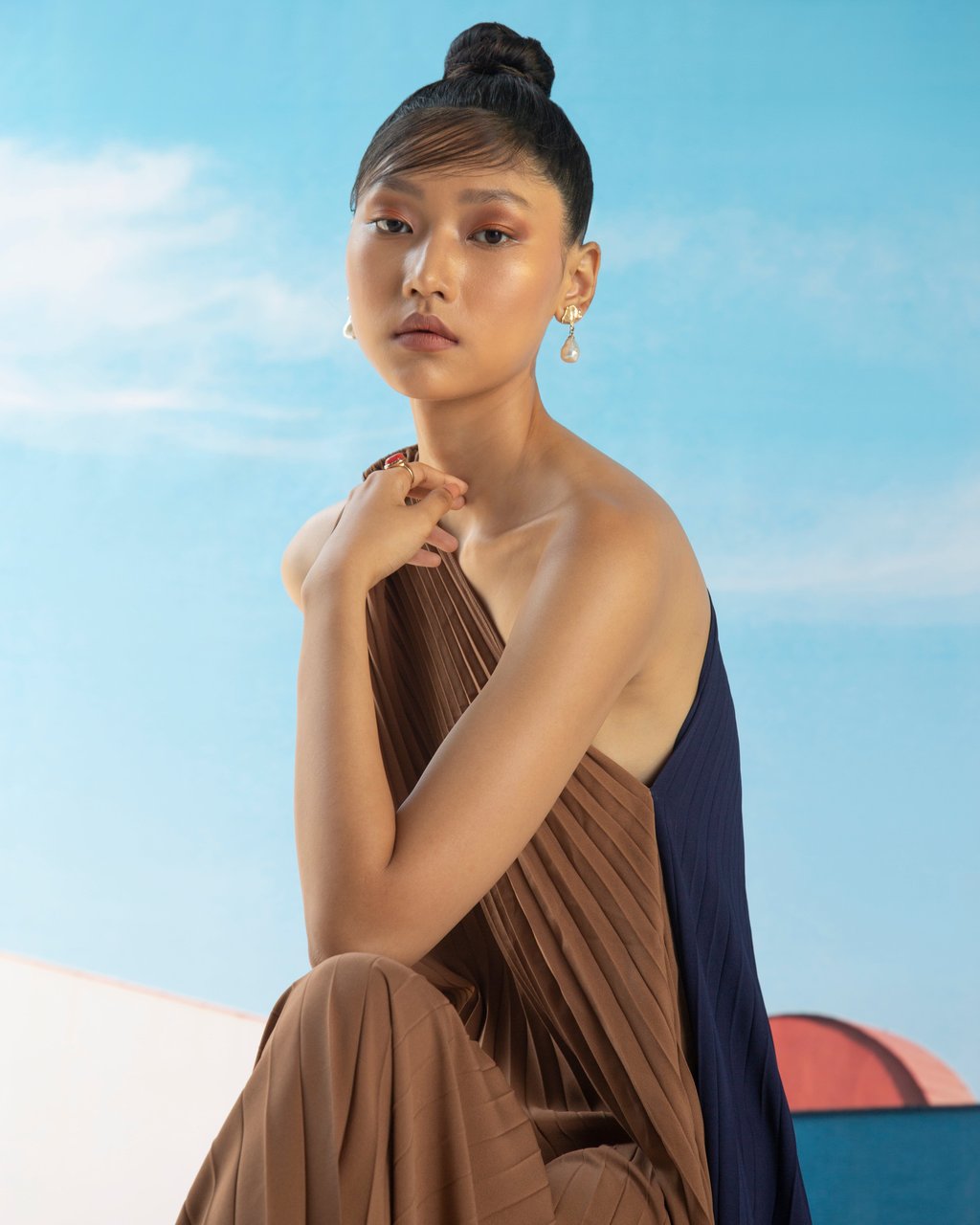 Ring Pleated Dress