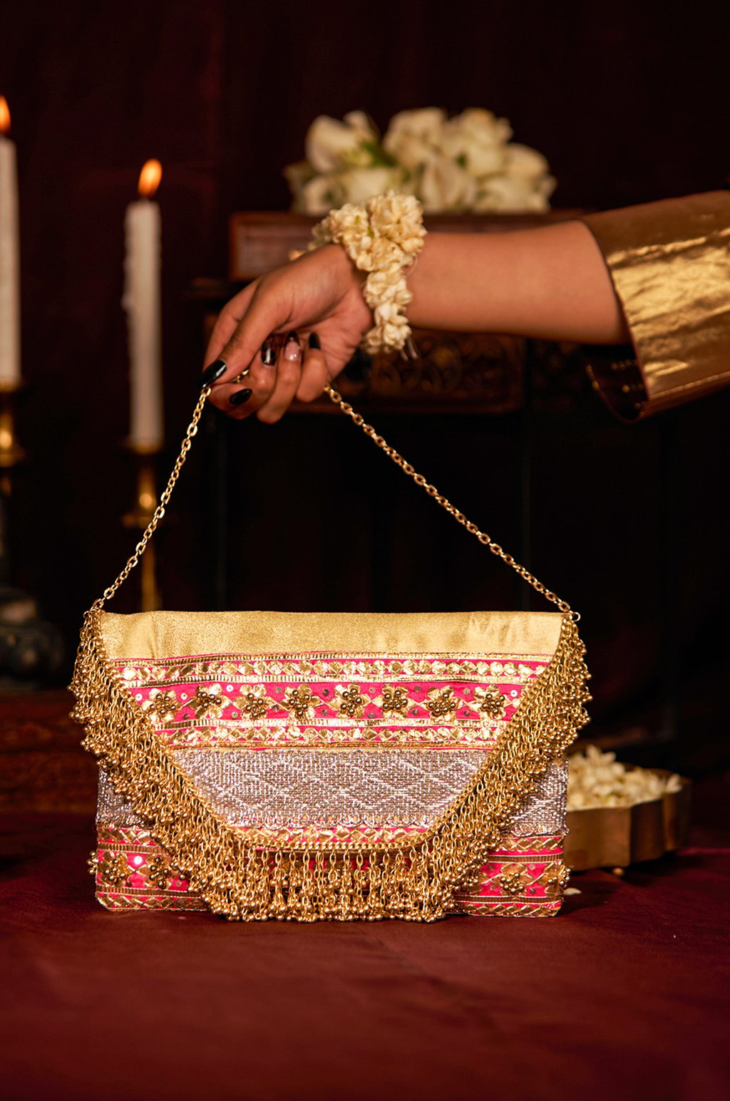 Trishika (Clutch)