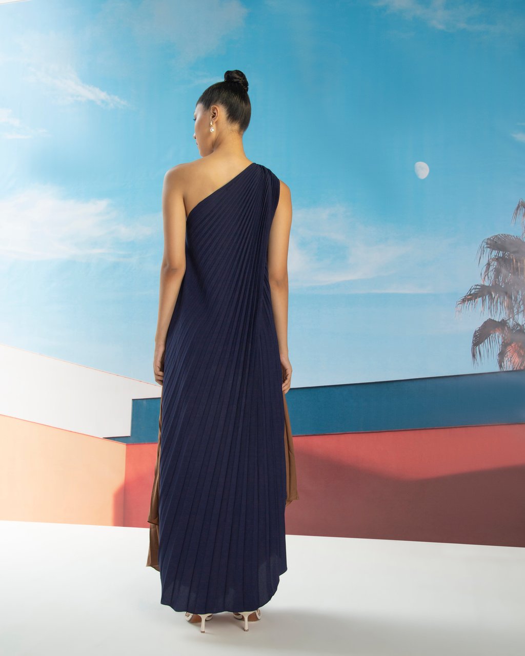 Ring Pleated Dress