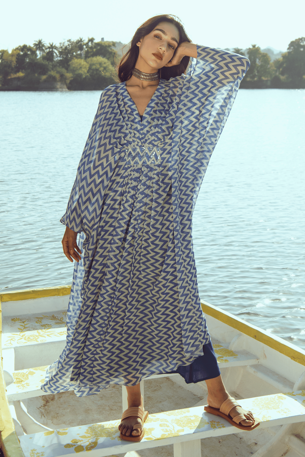 Kaftan White Blue Embroidered