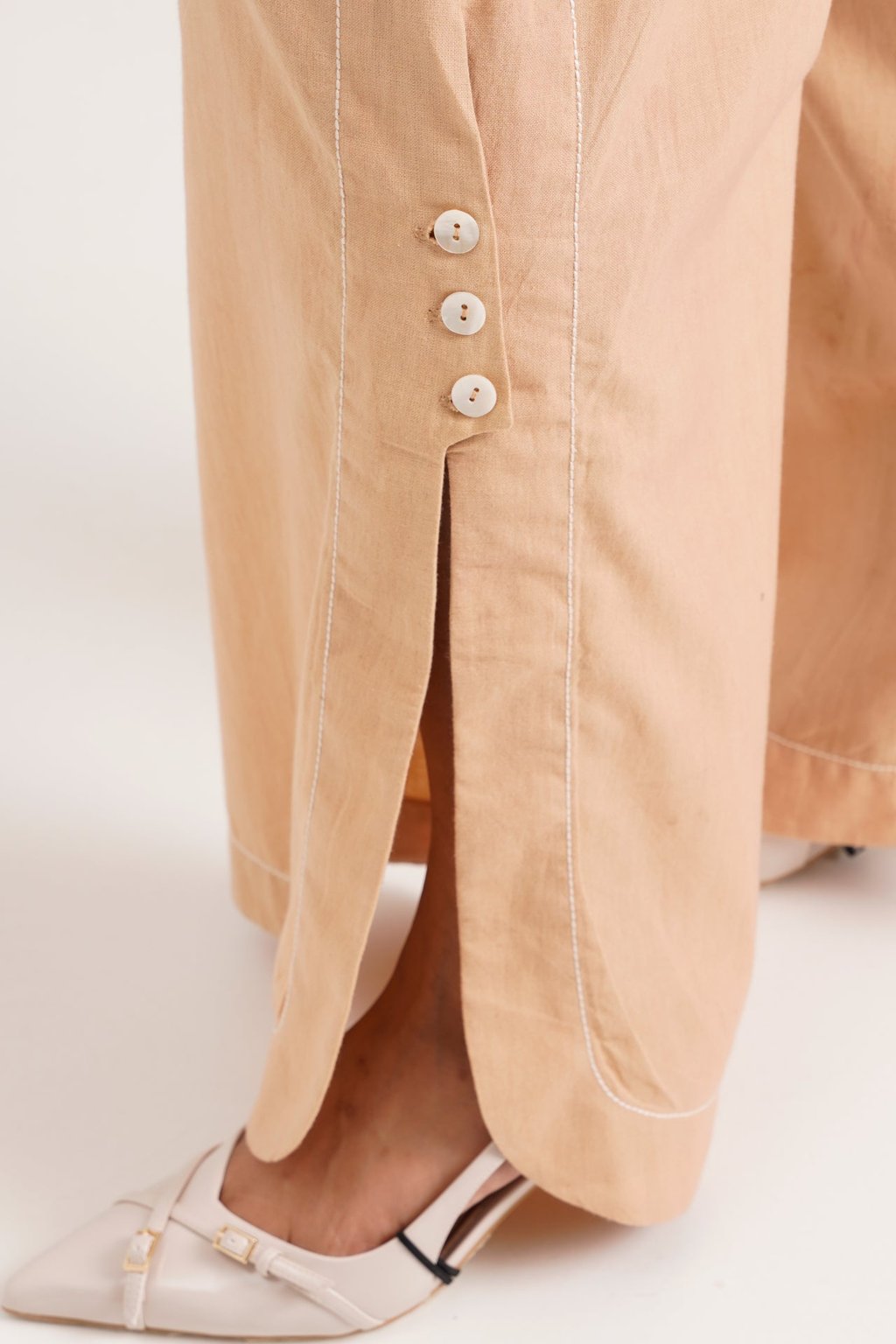 Roxy & Vince - Latte Button-up Pants