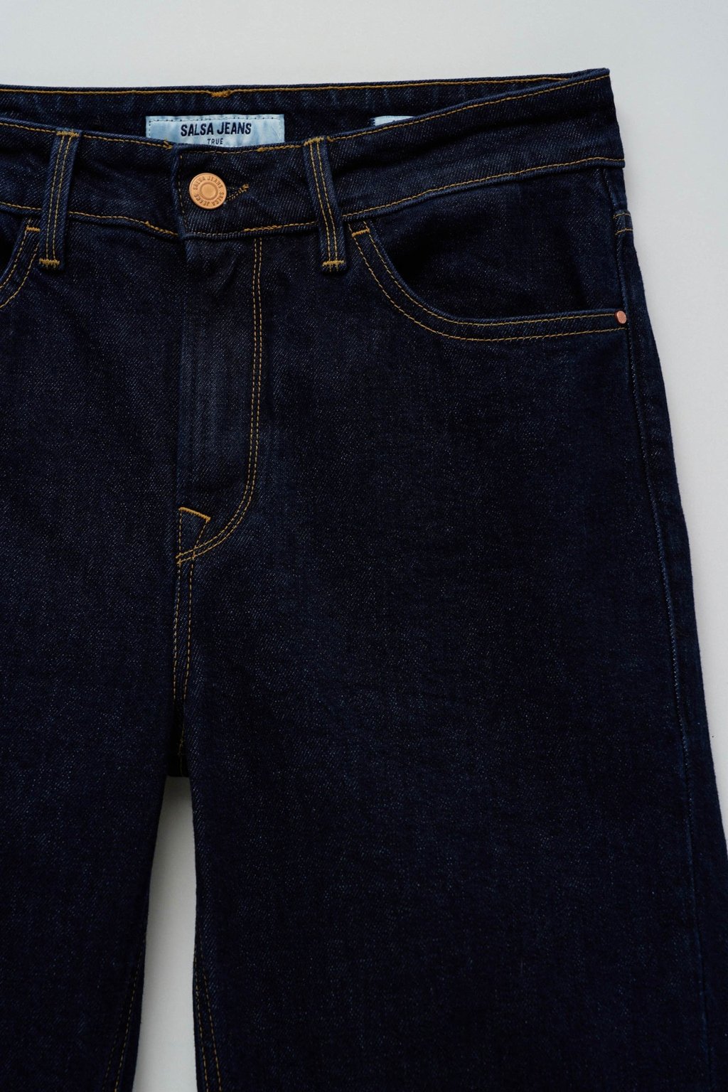 True Fit Cropped Slim Denim