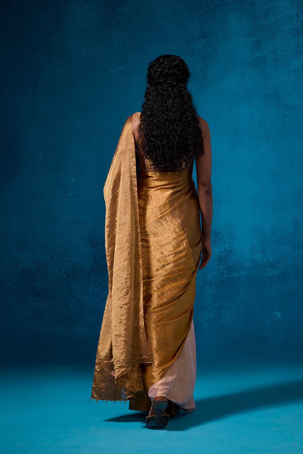 Khwabgah with Blouse Fabric
