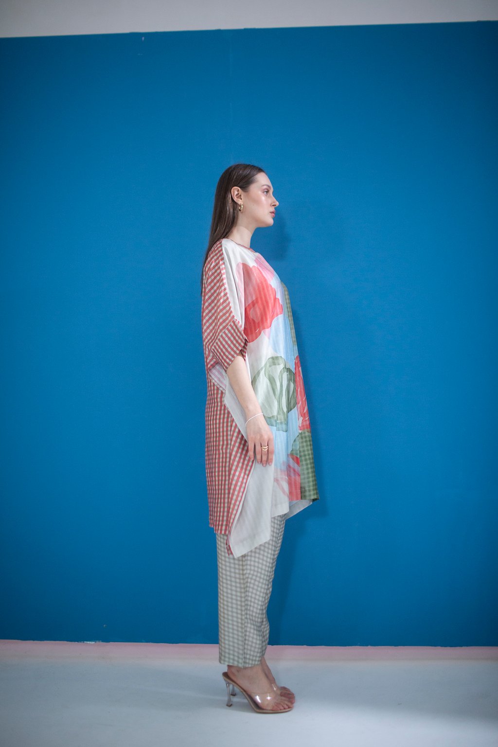 Grey & Red Asymmetric Kaftan Tail Set