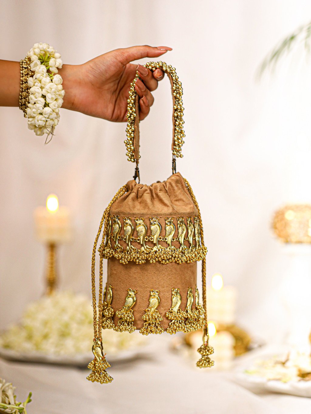 Yashvi (Potli)