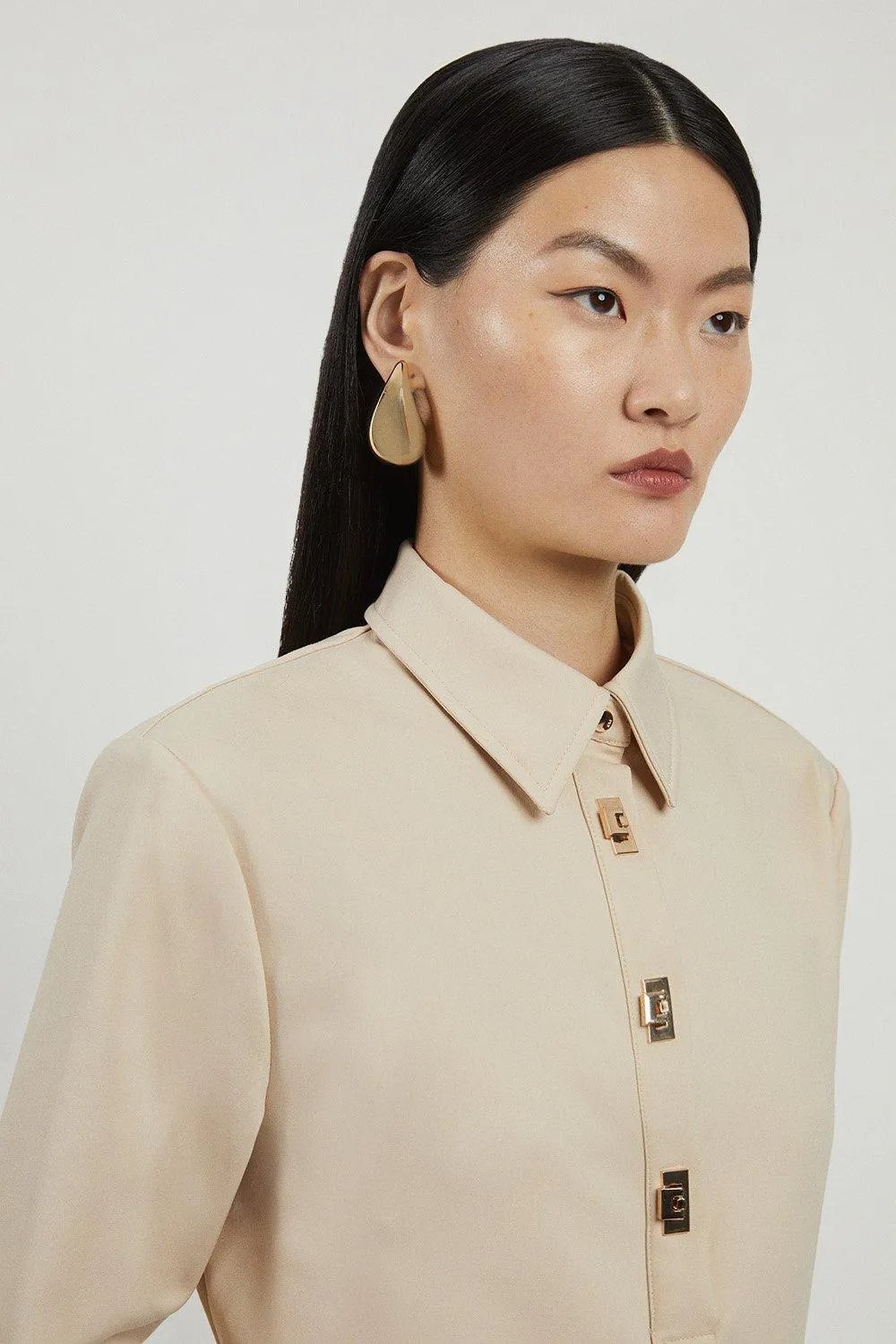 Techno Cotton Woven Shirt with Gold Clasp
