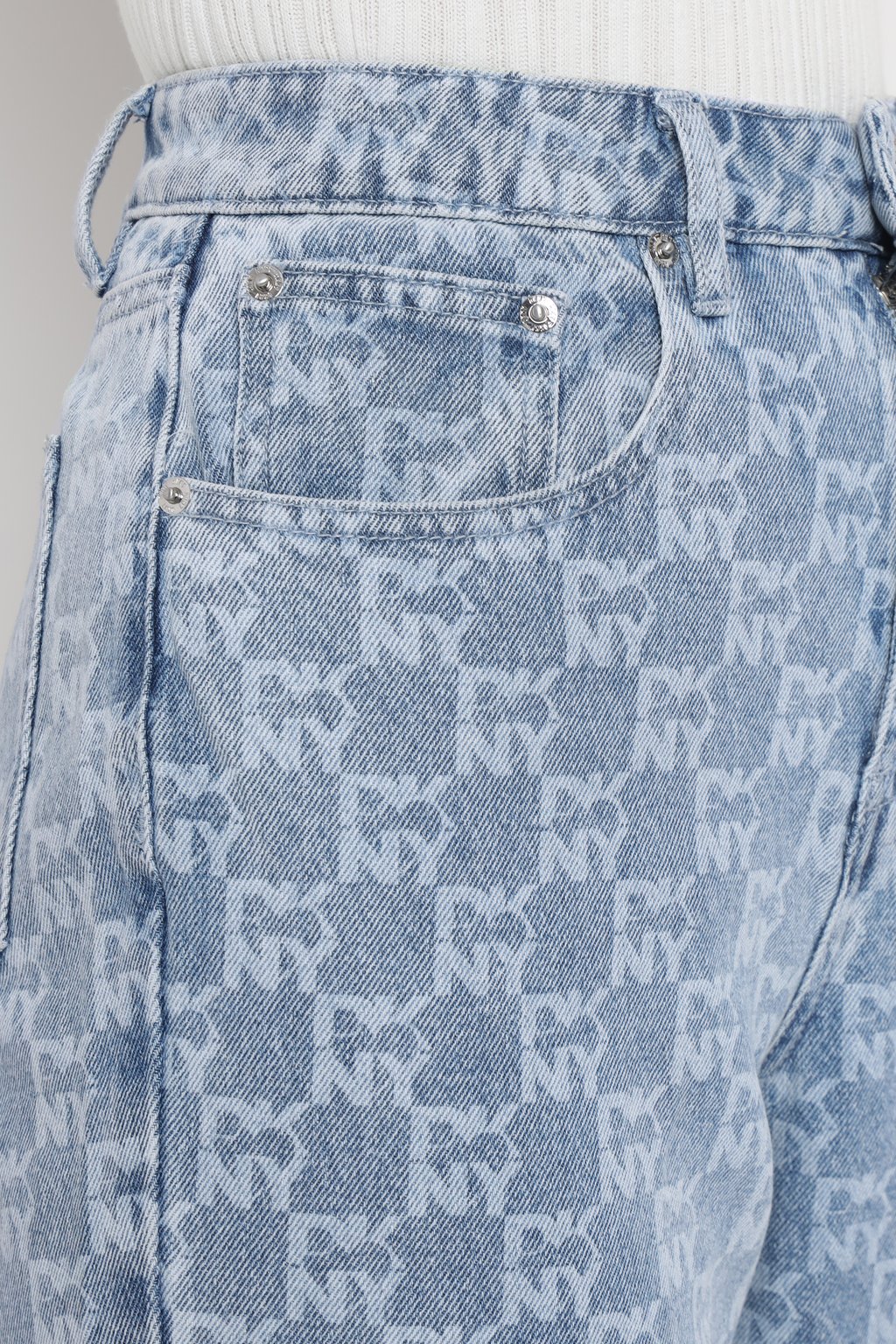 Slim Straight Allover Logo Heart of Ny Jeans