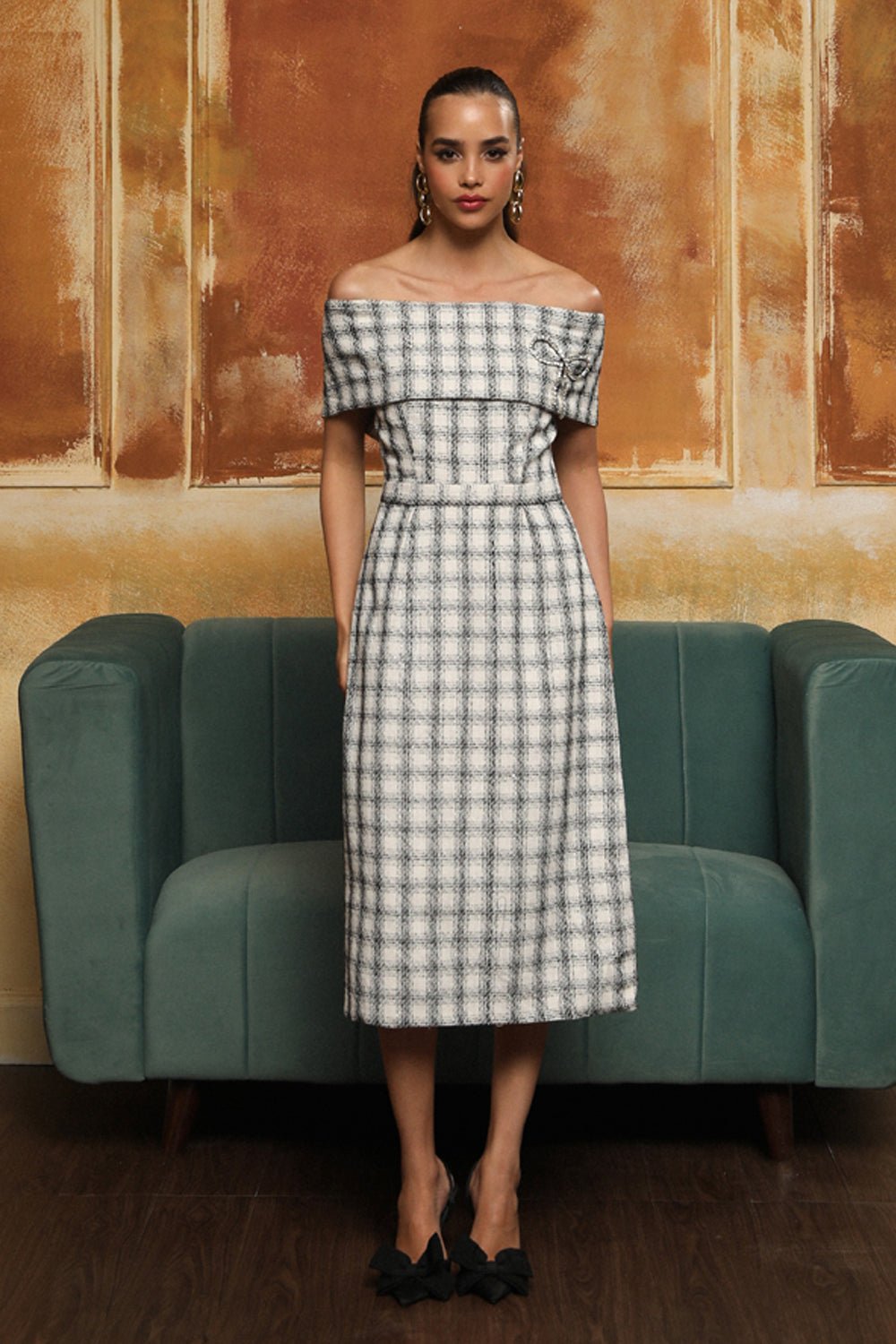 Off the Shoulder Tweed Midi Dress