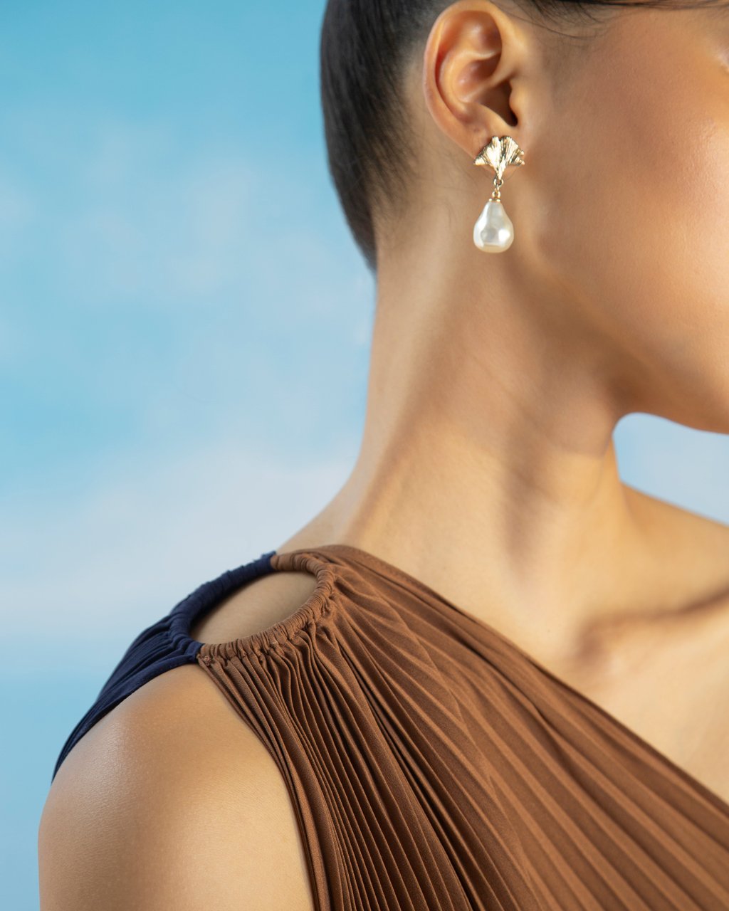 Ring Pleated Dress