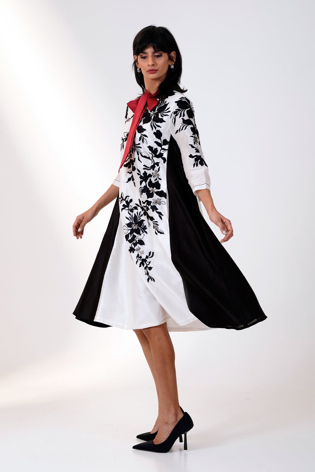 Latina - Roulette Dress