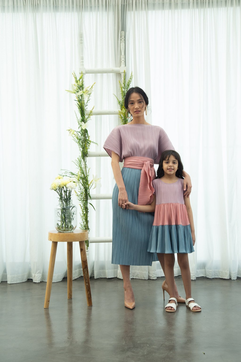 Pleats Dress with Belt