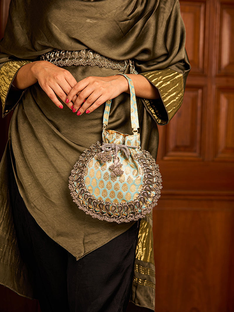 Pearl Light Blue (Potli)