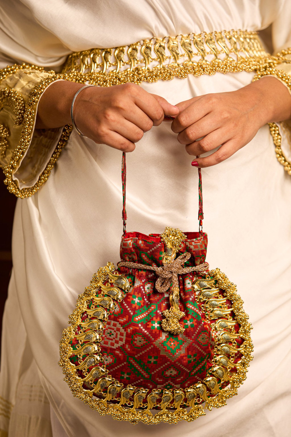Ishika Maroon (Potli)