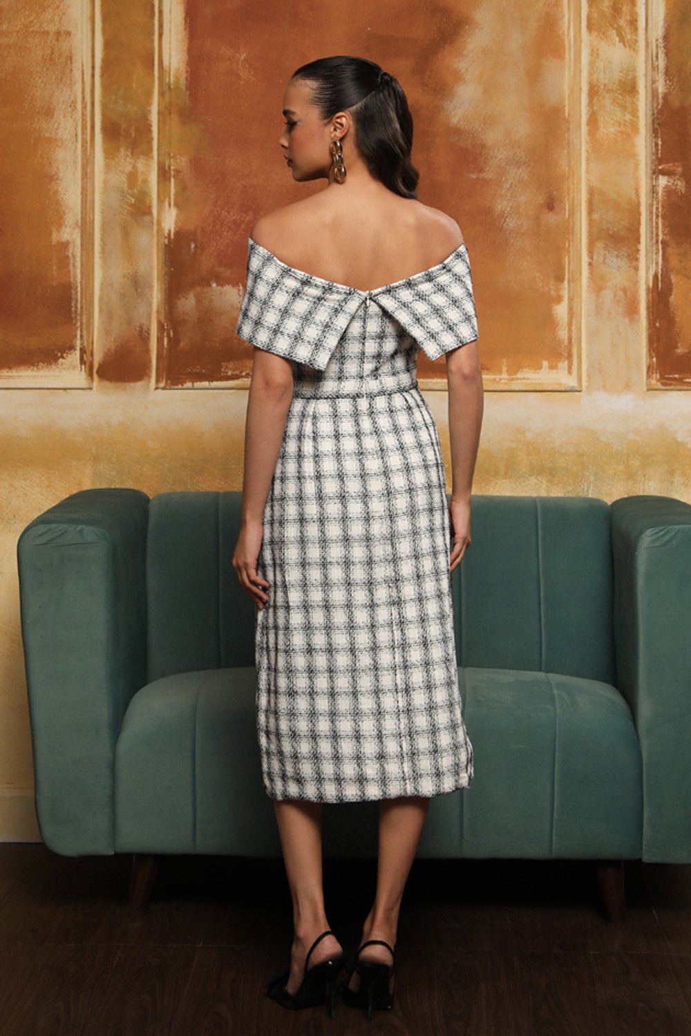 Off the Shoulder Tweed Midi Dress