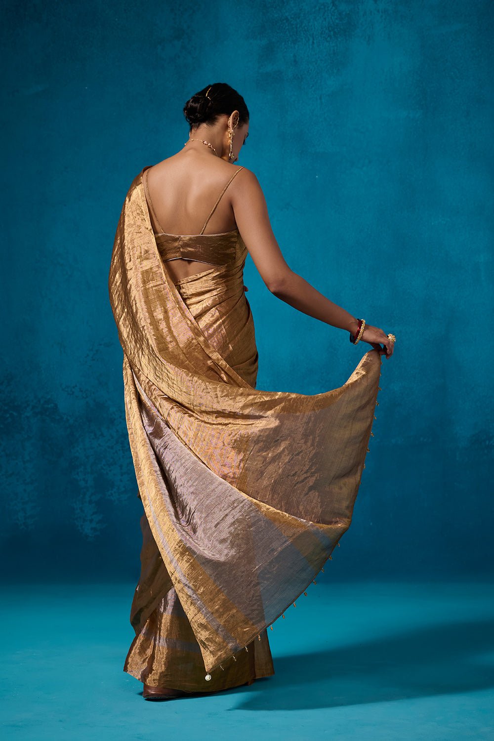 Isha Tissue Fabric Gold & Silver Sarees